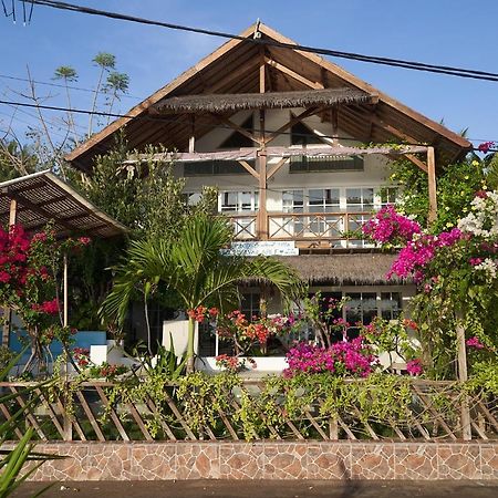 Serenity Luxurious Beachfront Villa & Spa With Private Infinity Pool, 8 Guests Gili Air Buitenkant foto