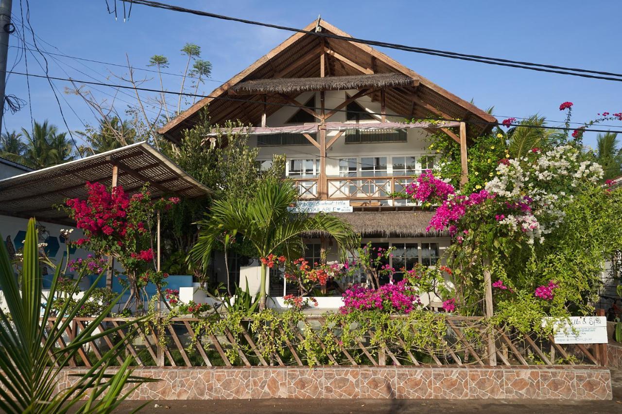 Serenity Luxurious Beachfront Villa & Spa With Private Infinity Pool, 8 Guests Gili Air Buitenkant foto